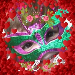 Meet your Posher, Mia renee